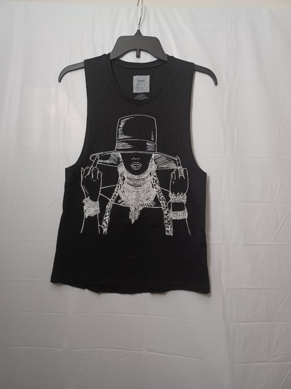 BEYONCE THE WORLD TOUR 2016 MIDDLE FINGERS UP TANK TOP SIZE SMALL